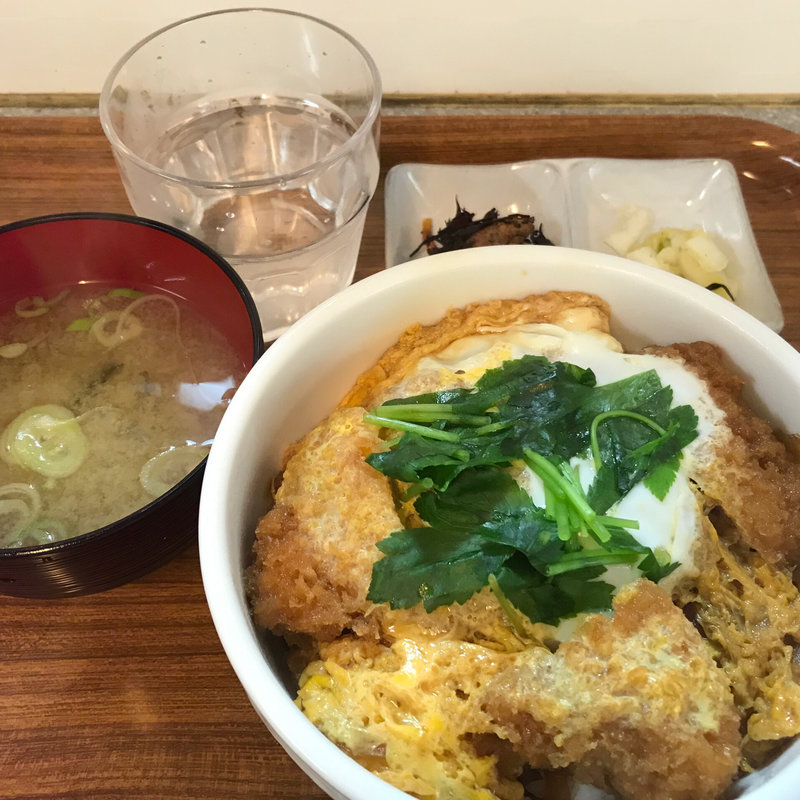 カツ丼(のんきな鼓太郎食堂)