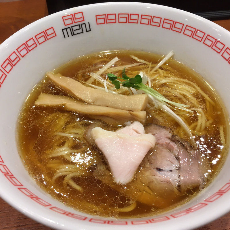 鶏香る醤油ラーメン(noodle kitchen 六九麺)
