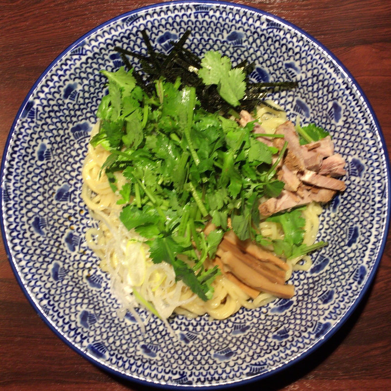 パクチー油そば(東京ガブリ豚)