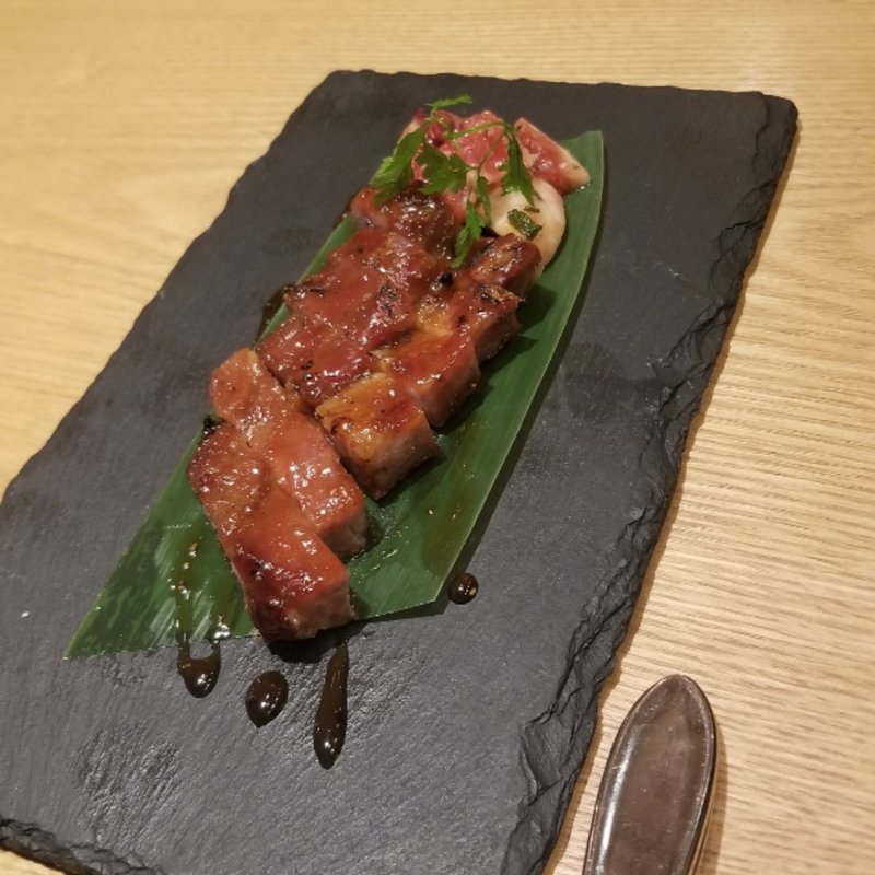 岩手県産漢方豚を使用した香港式チャーシュー(JASMINE 和心漢菜)