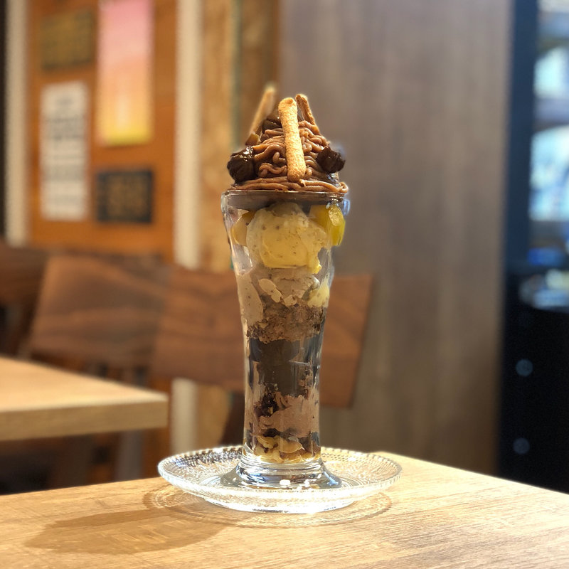 スーパーモンブランパフェ(YELLOW TOMATO)