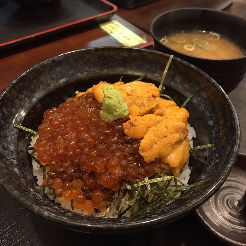 うにいくら丼(魚人食堂 （ウオンチュショクドウ）)