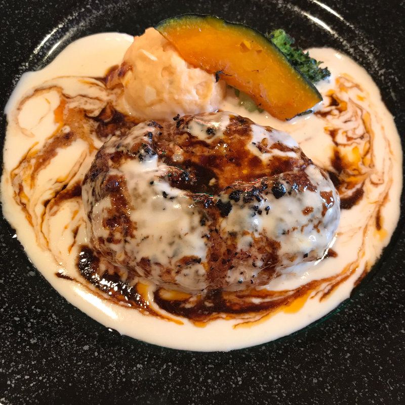 バルサミコクリームソースハンバーグ(ウーズバーグ （Woo's Burg）)