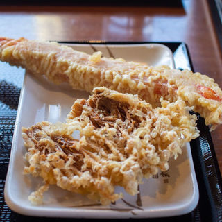 えのき天とジャンボカニカマ天(丸亀製麺飾西)