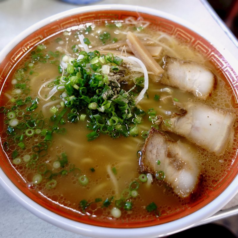 ラーメン（中）(ほんやラーメン )