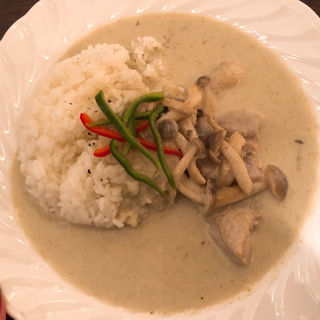 ココナッツグリーンカレー(リロンデル （L'Hirondelle）)