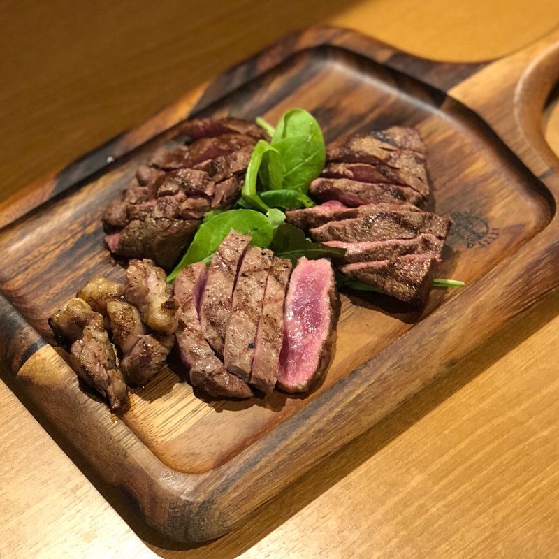 いい肉の日 3種盛り（約330g）(GRILL KING （グリルキング）)