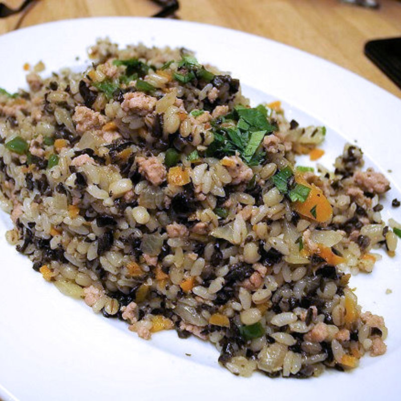 黒オリーブチャーハン(E・A・T （イーエーティー）)