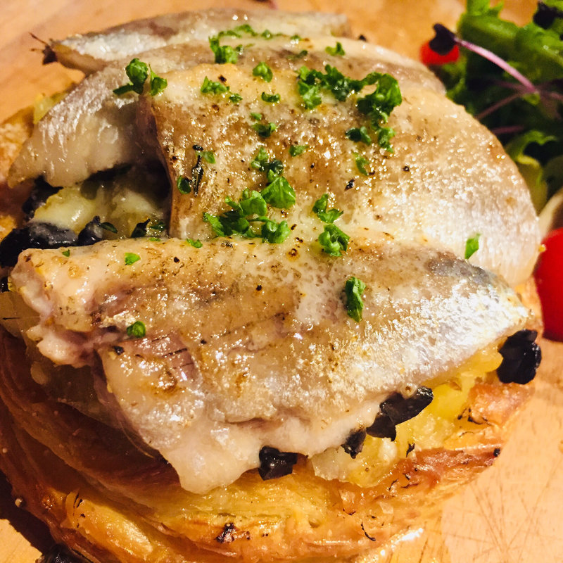 イワシのケーキ(フィールナチュレワカ （feel nature Waka）)