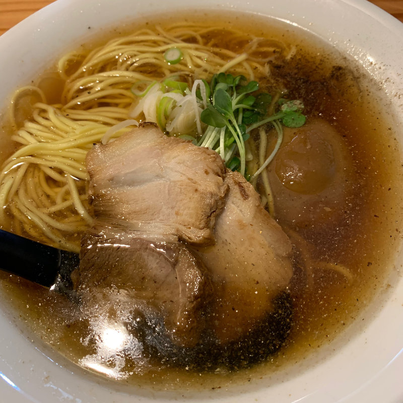 醤油らー麺魚介ガッツン半熟味玉入(麺や 佐渡友)