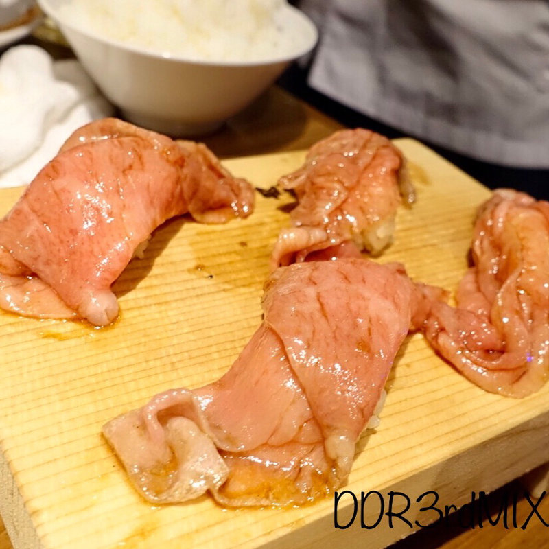 トモサンカクの寿司(焼肉 ジャンボ 篠崎本店)