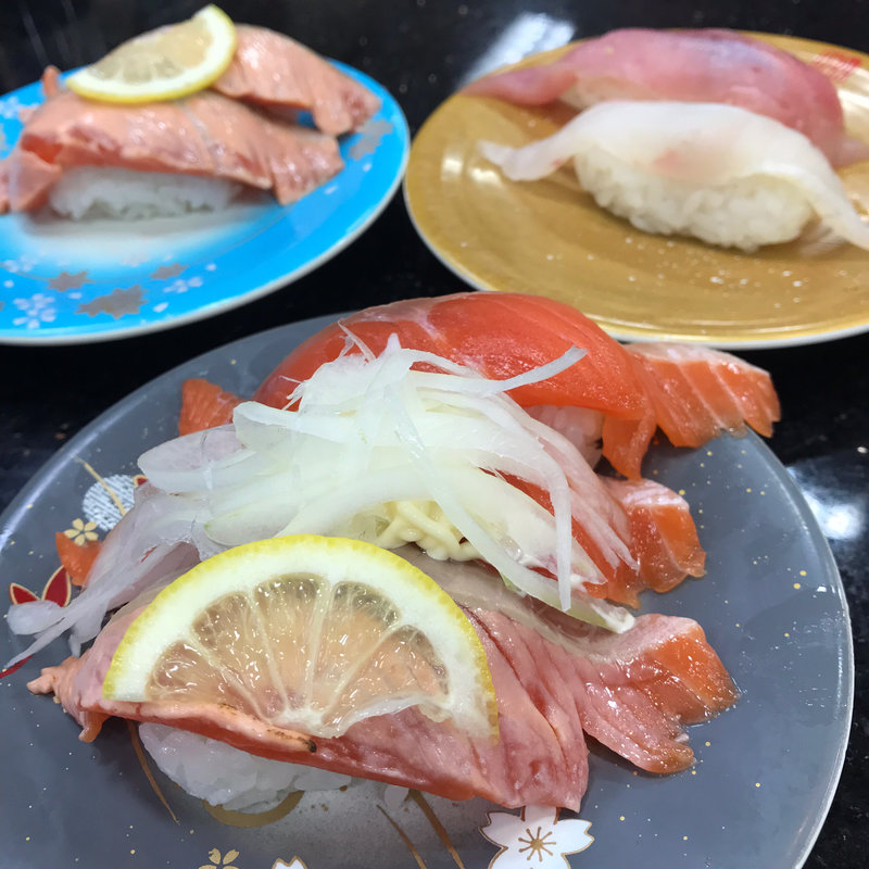 サーモン三昧(ジャンボおしどり寿司 六会店 )