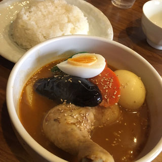 チキンと野菜のスープカレー(シャンティ 高田馬場店 （SHANTi）)