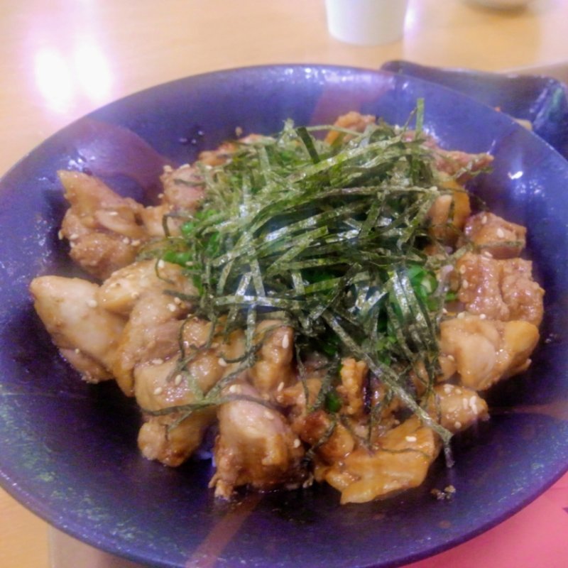 焼き鳥丼(陸奥屋 （ミチノクヤ）)