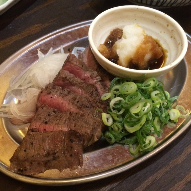 牛ステーキ(大衆酒場 肉処 マルカツ )