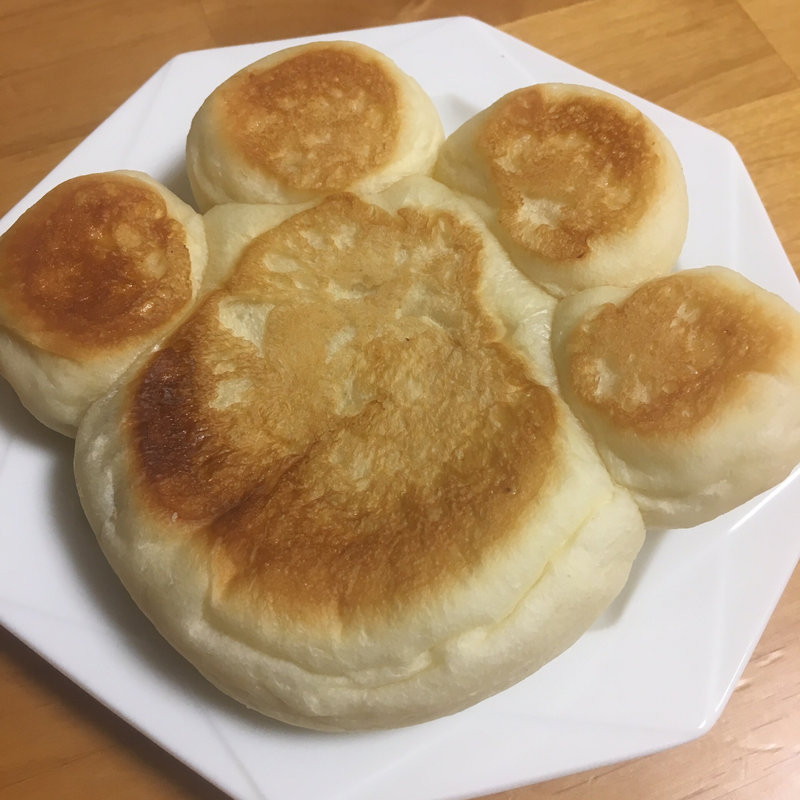 にくきゅうパン(ブレッドバスケット 川崎港町店)