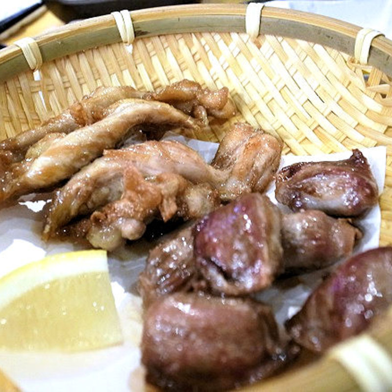 素揚げ（せせり、砂肝）(立呑み 二郎)