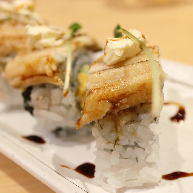 穴子握り(金の魚魚丸  ららぽーと名古屋みなとアクルス店)