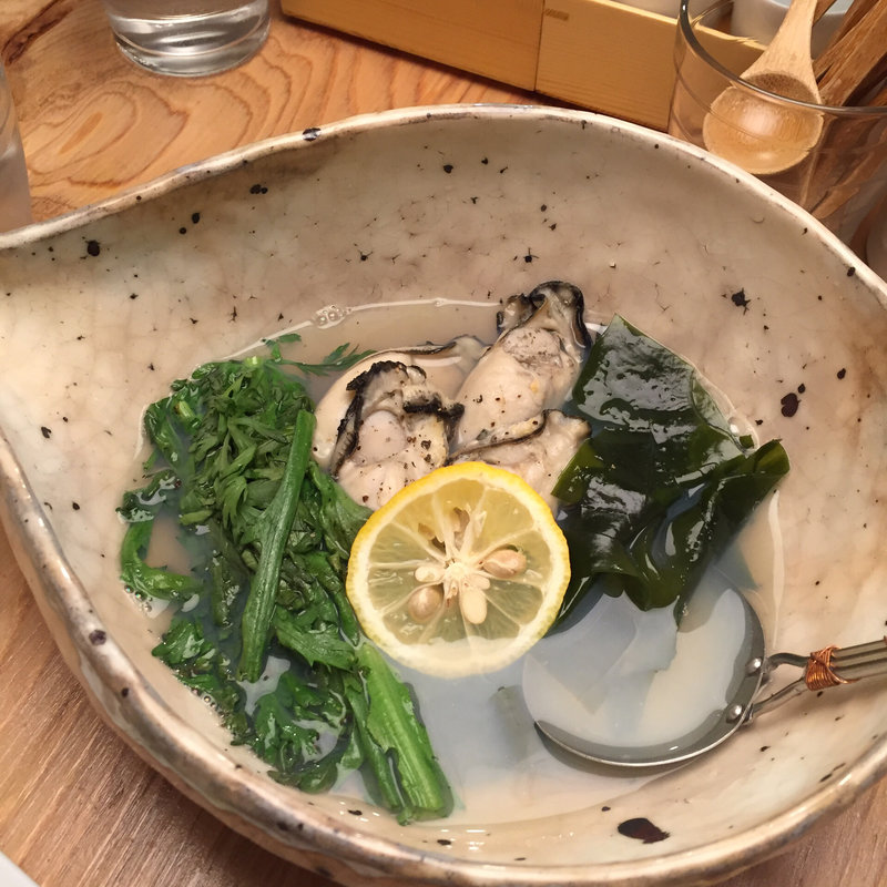 広島カキと生ワカメ(博多酒場ソルリバ)