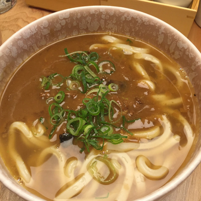 〆のカレーうどん(博多酒場ソルリバ)