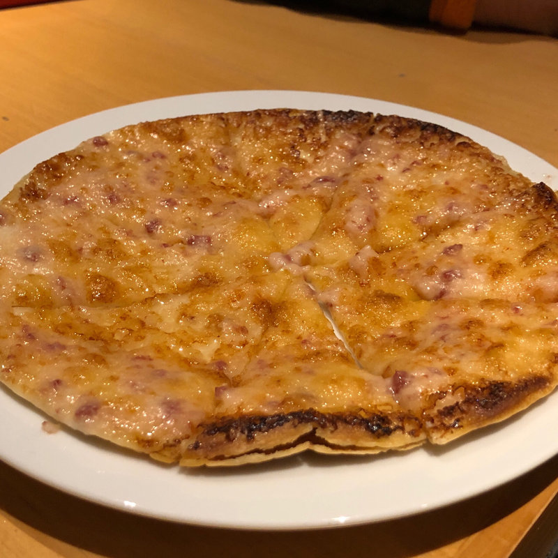 酒盗ガーリックピザ(立呑み8 )