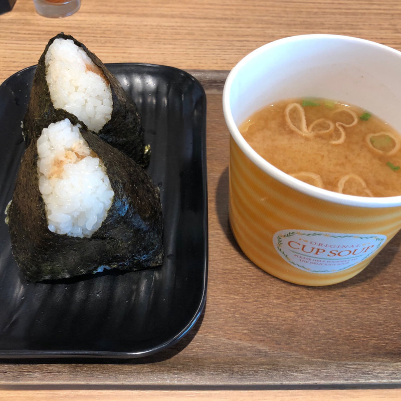 おにぎりセット(ANA FESTA 羽田60番ゲートフード店)