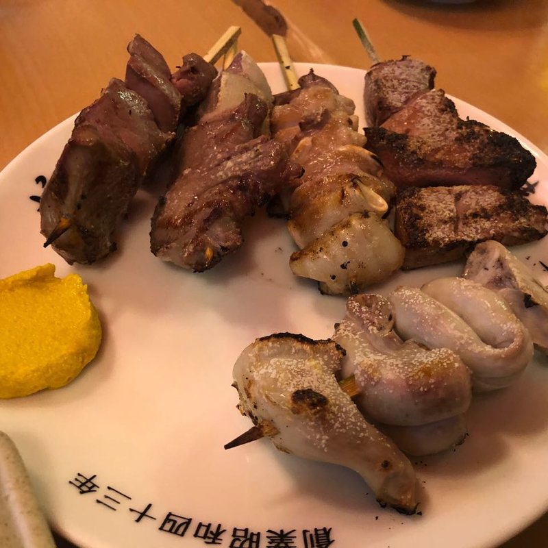 やきとん盛合せ五本（塩）(新橋 やきとん まこちゃん 新館)