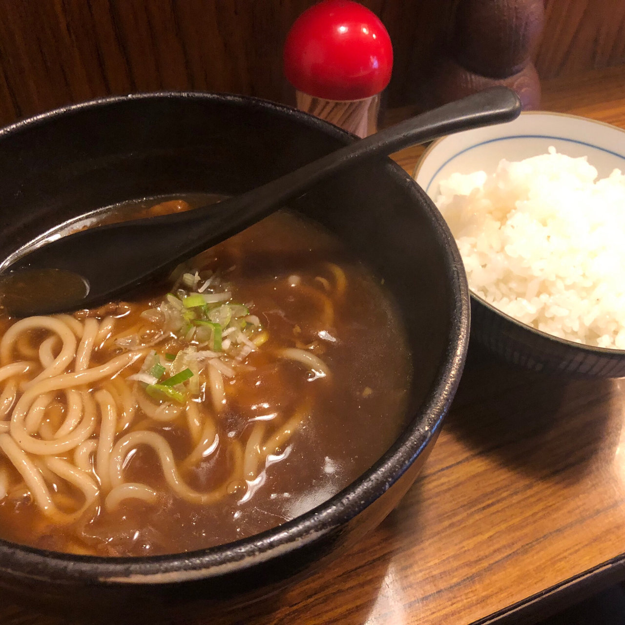 東京駅周辺で食べられるうどんランキング Sarah サラ