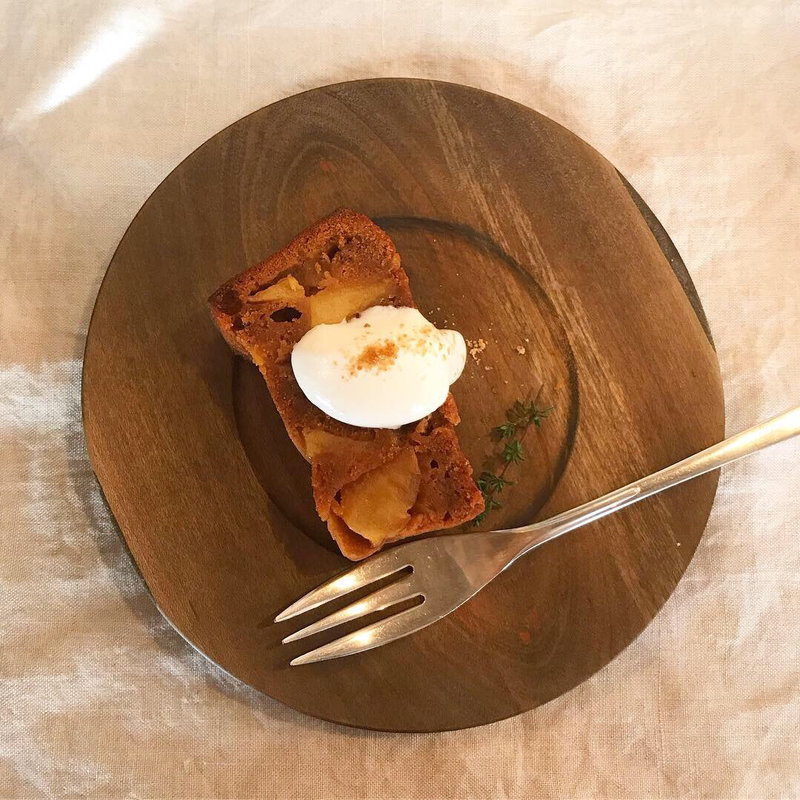 キャラメルりんごのバターケーキ(umi食堂)