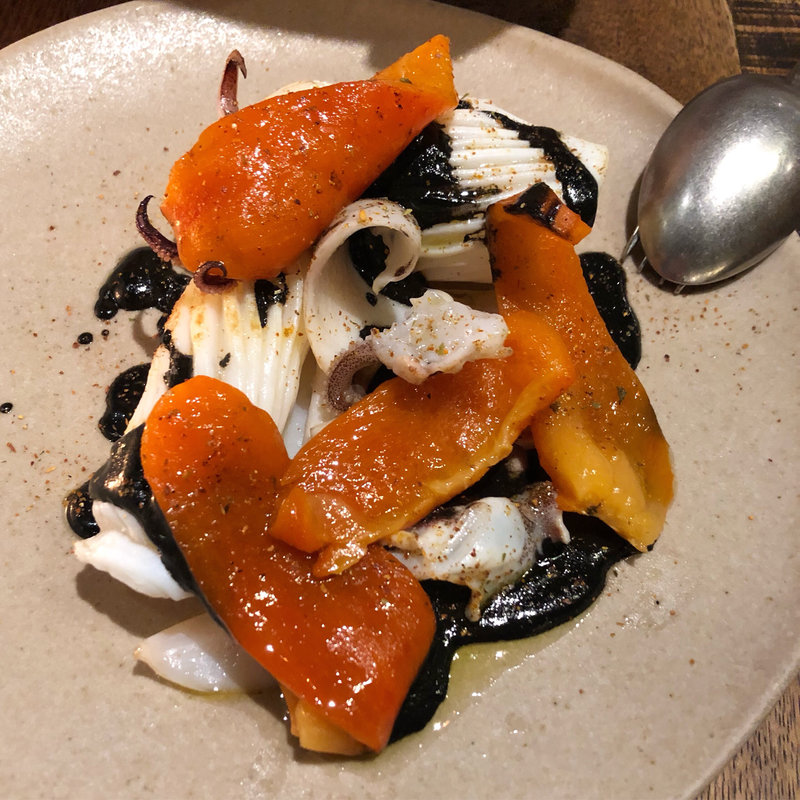 イカとパプリカの前菜(hugo)