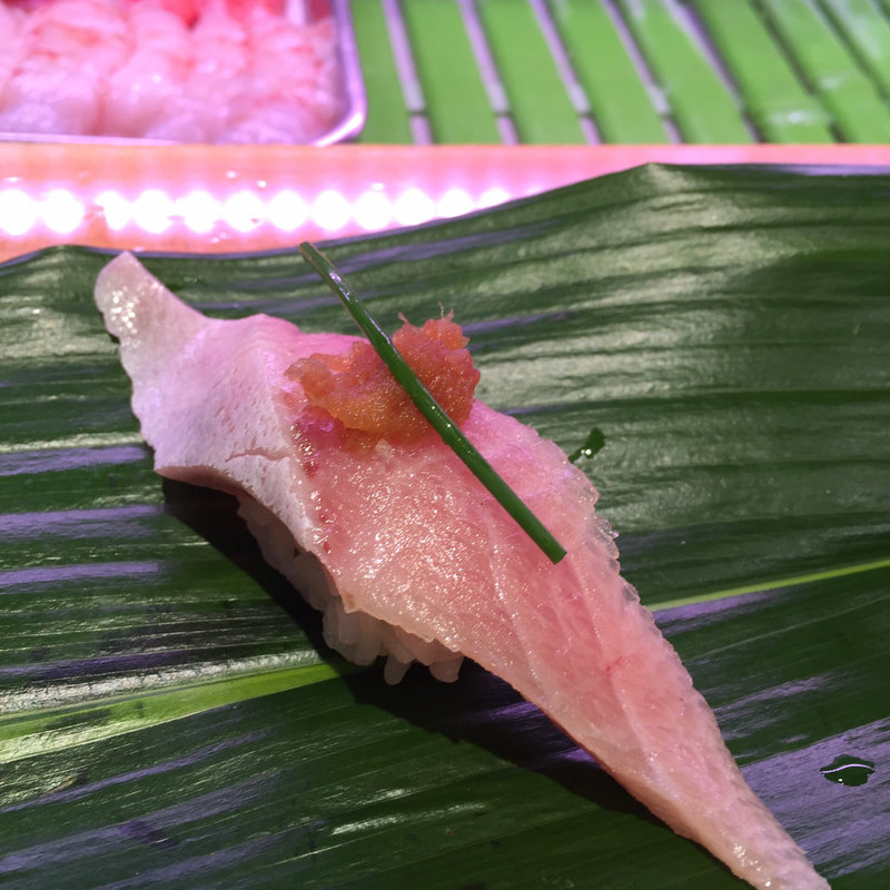 ブリトロ(ひょうたん寿司)