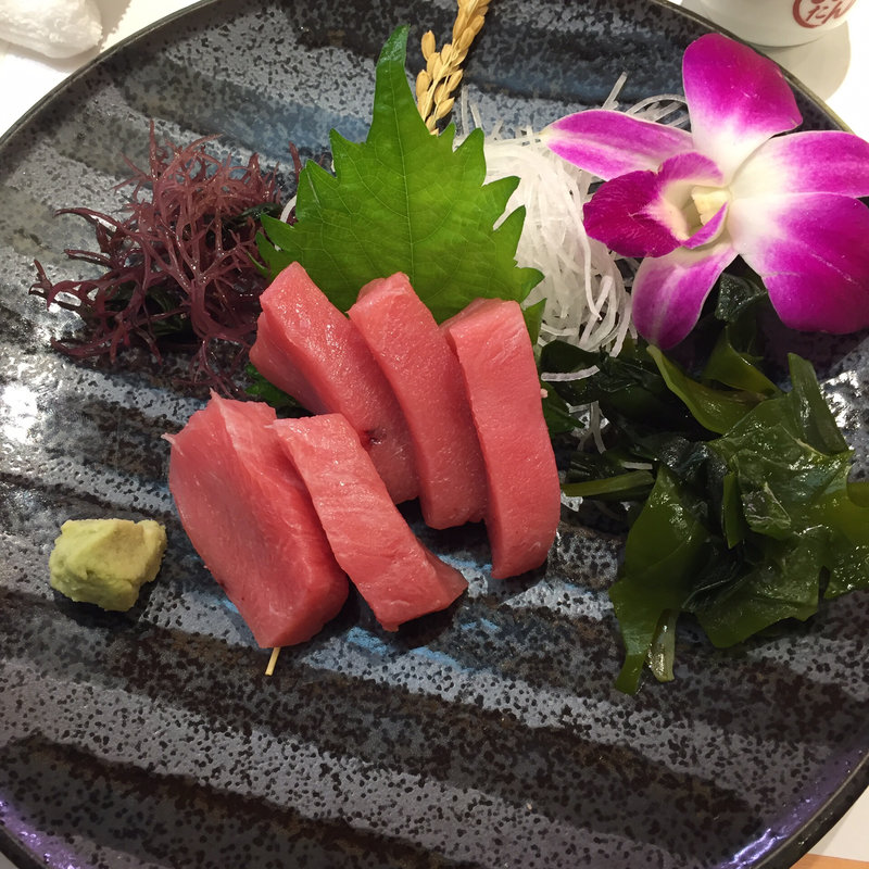 中トロ刺身(ひょうたん寿司)