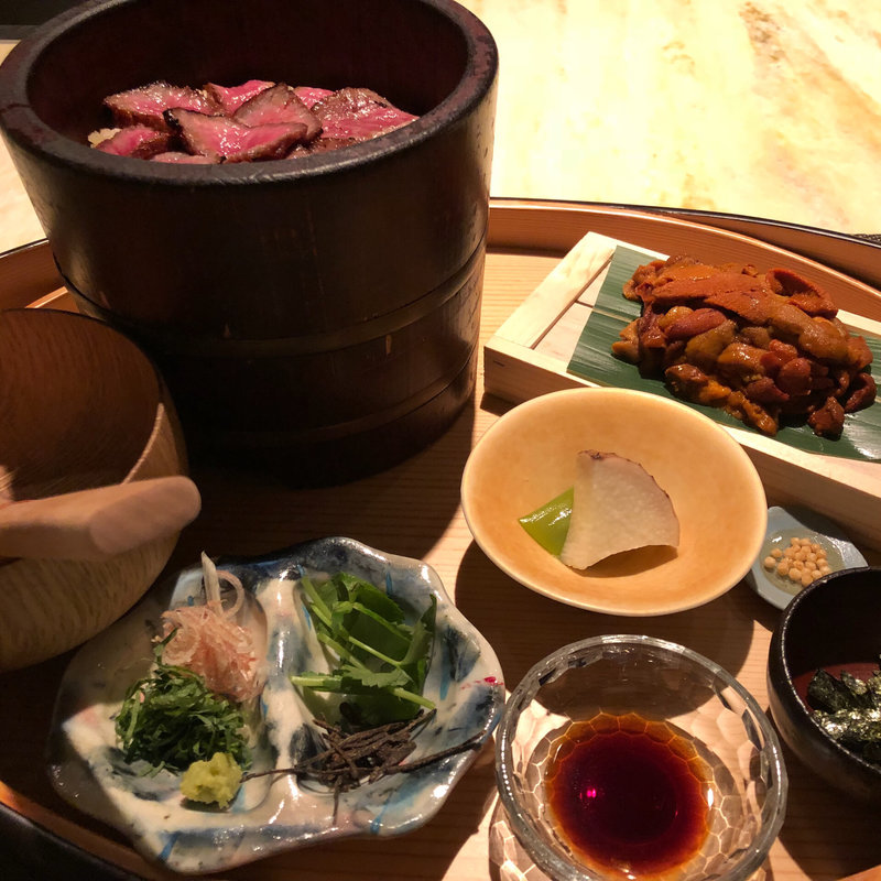 海栗と牛肉の櫃まぶし(ゑぽっく)