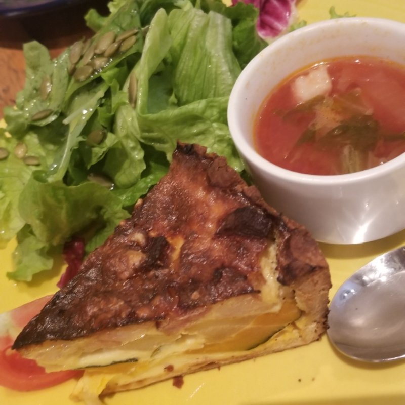 パンプキンとベーコンのキッシュ(グラニースミス)