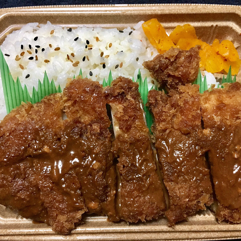 ど〜んと！チキンカツ弁当(セブン-イレブン 札幌南９条西７丁目店)