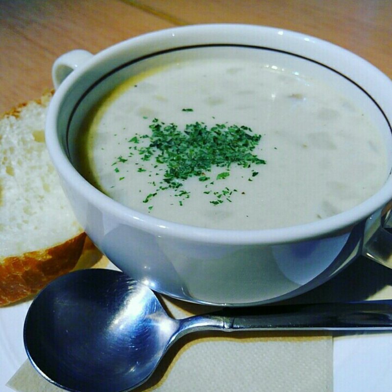クラムチャウダー(Esquerre Cafe)