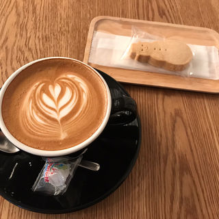 カフェラテ(TINTO COFFEE)