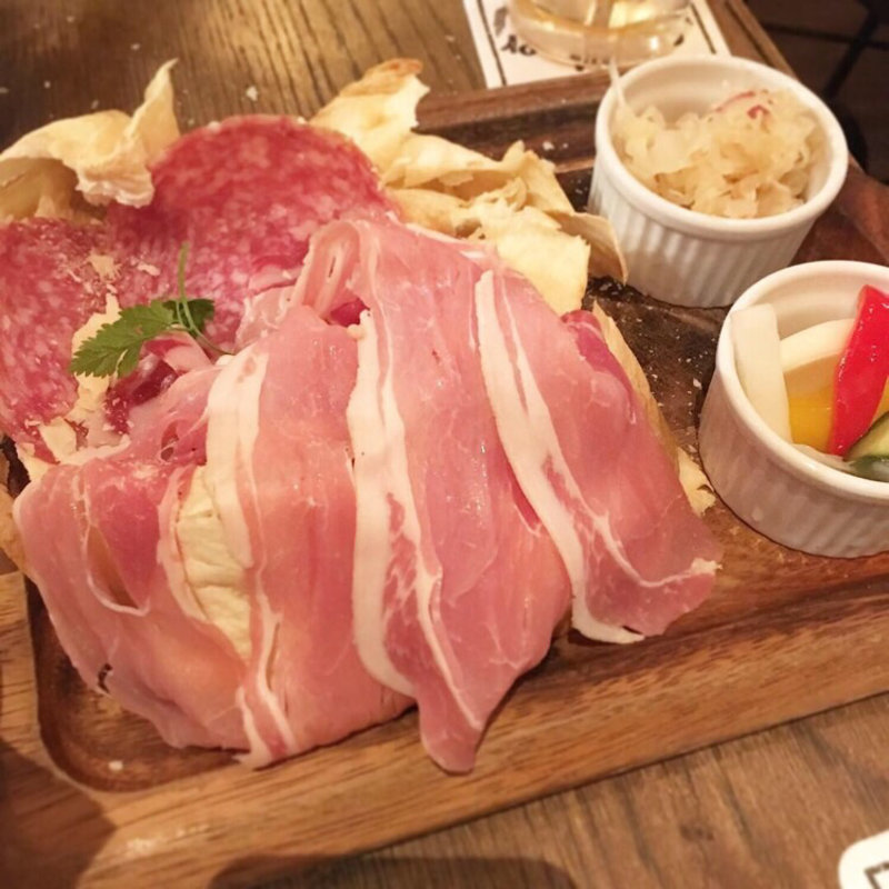 ドイツ風シャルキュトリボード(SCHMATZ KANDA)