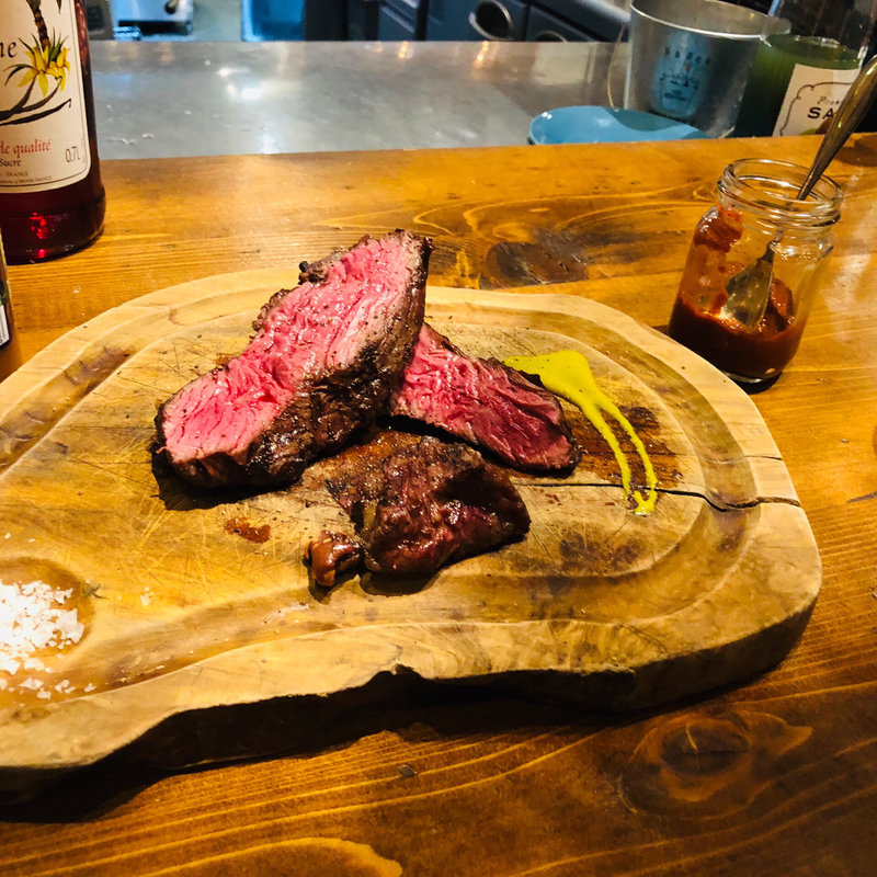 牛ハラミの炭火焼(PANCHOS)