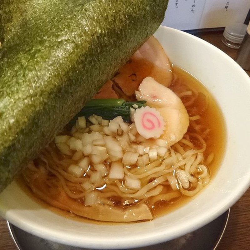 魚鶏貝醤油らーめん(フスマにかけろ 中崎壱丁 （麩）)