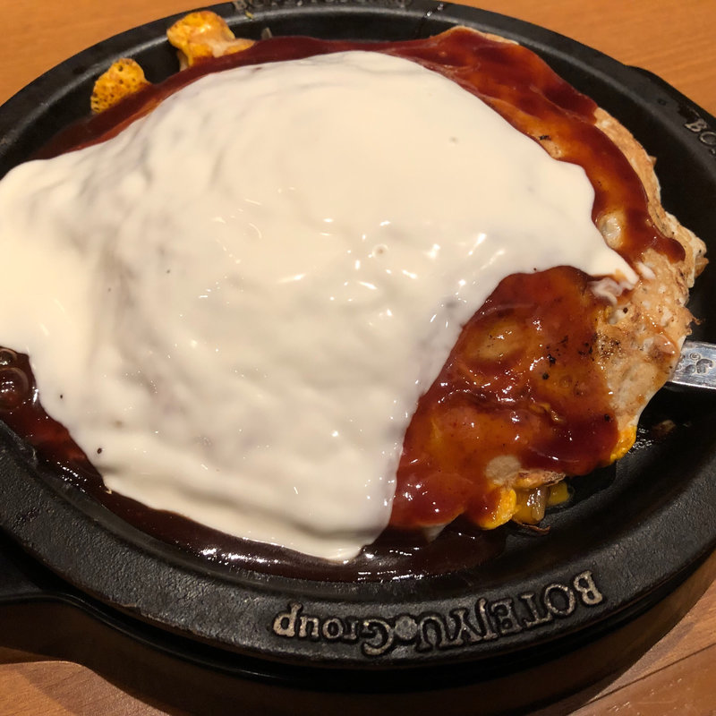 ぶた肉入モダン焼(ぼてぢゅう 横浜ランドマーク店)