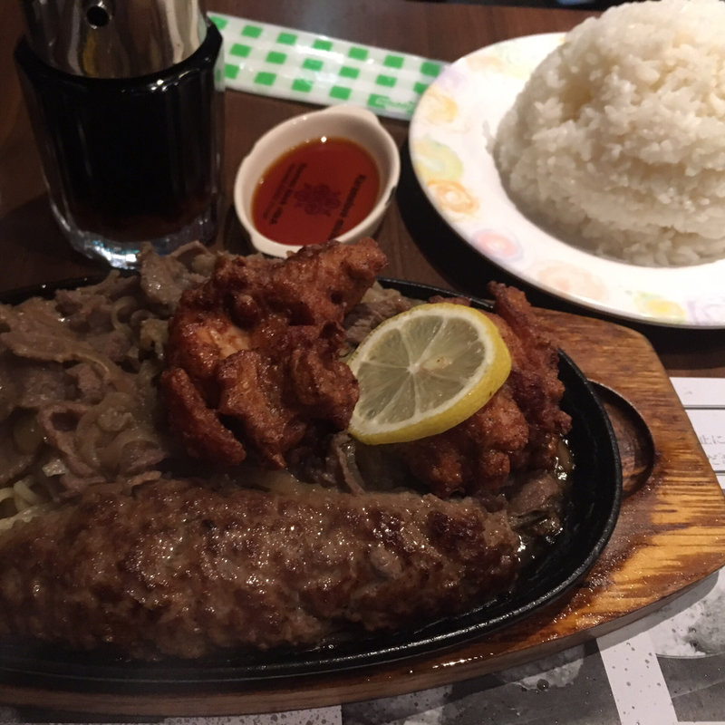 手ごねハンバーグステーキ&ハンター焼き、唐揚げトッピング(グリルハンター 新橋店)