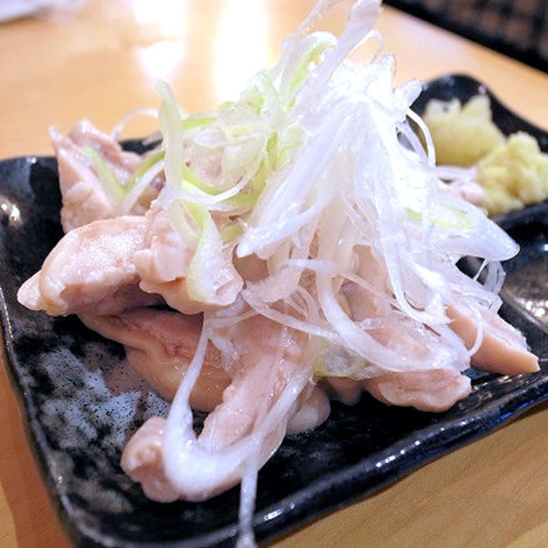 ガツ刺し(もつ焼き 三朝)