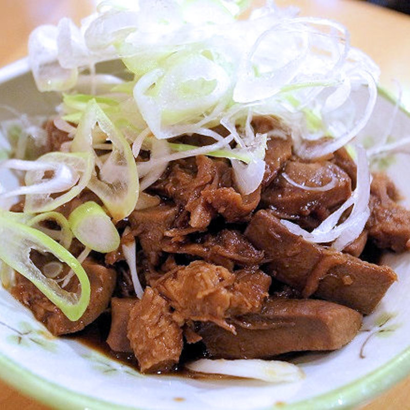 はじっこの赤味噌煮(もつ焼き 三朝)