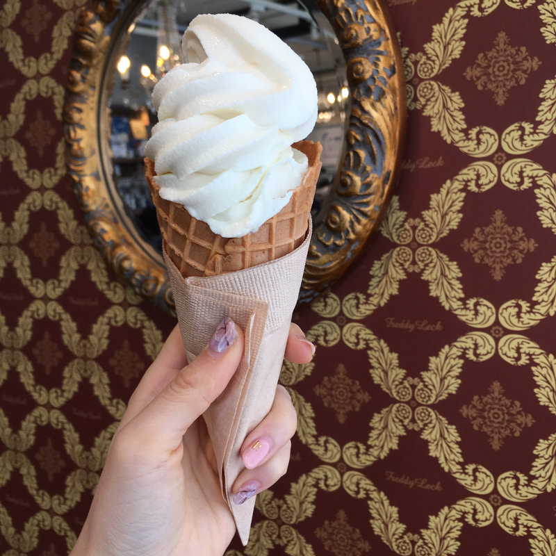 ソフトクリーム ロイヤルミルク(フレディ レック・ウォッシュサロン トーキョー)
