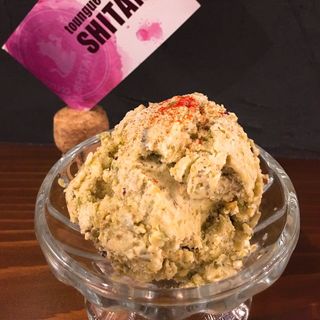 SHITAN'Sアイス(ピスタチオ味)(牛タン&ワインバル SHITAN’S（シタンズ） 上野店)