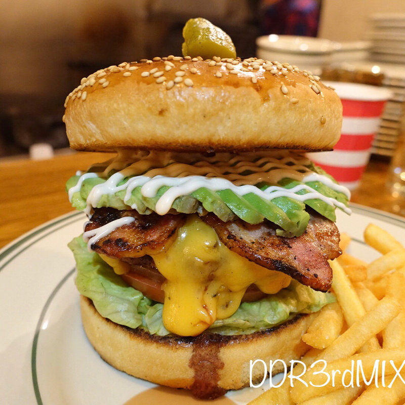 アボカドベーコンチーズバーガー(HAPPY the burger stand)
