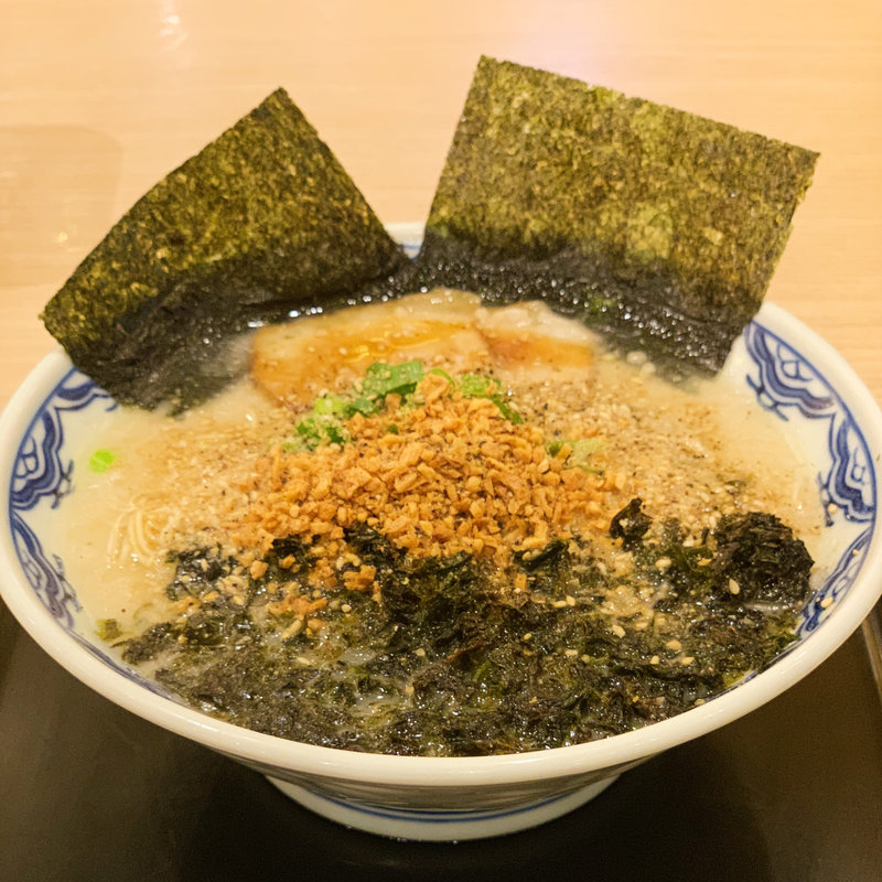 モンゴル岩塩 塩とんこつ(博多らーめん由丸 アトレヴィ大塚店)