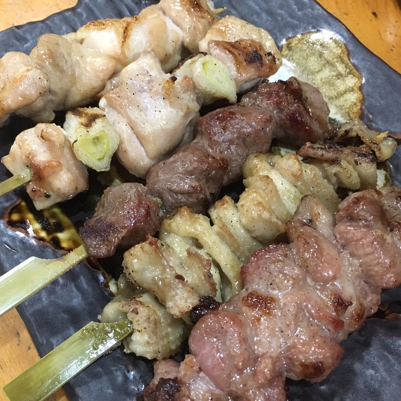 串焼きの盛合せ(居酒屋 達磨)