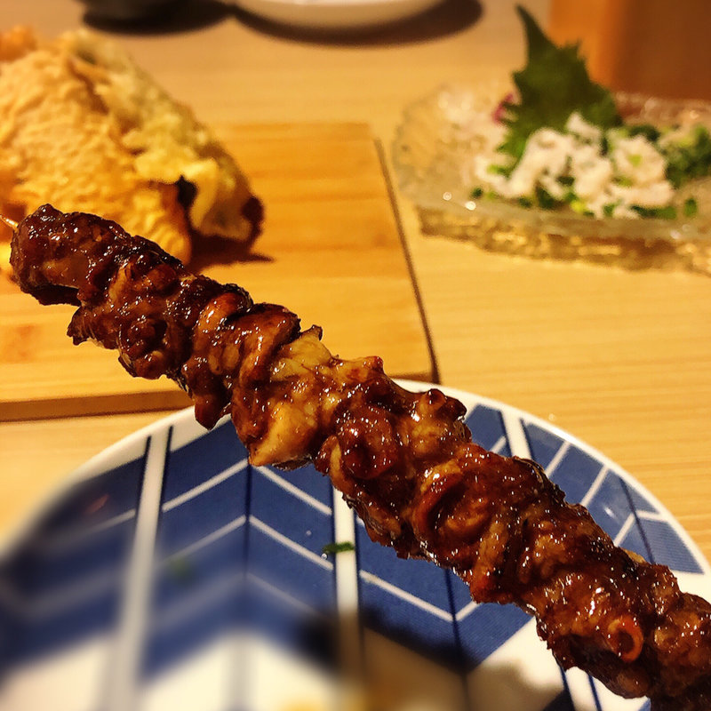 はつもと(炭火焼鳥焼串 てっぺん)